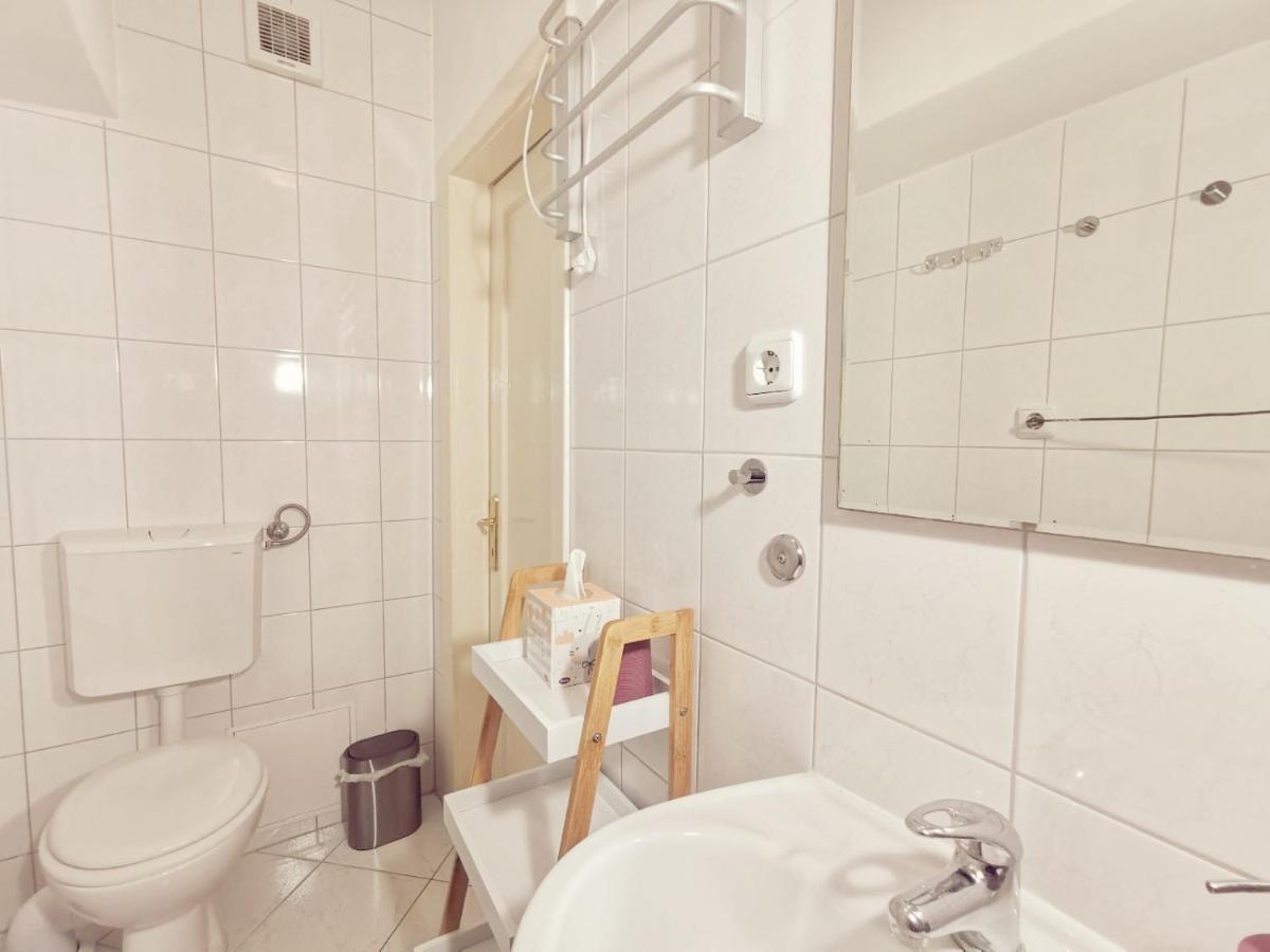 One Bedroom Apartment In The Old Town Split Exterior photo